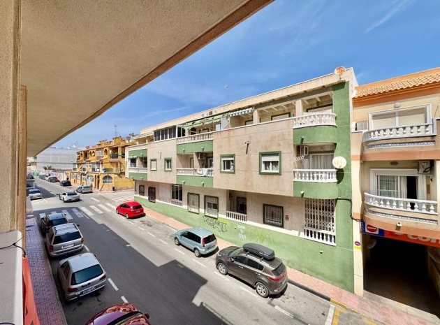 Återförsäljning - Lägenhet - Torrevieja - Torrevieja Centro