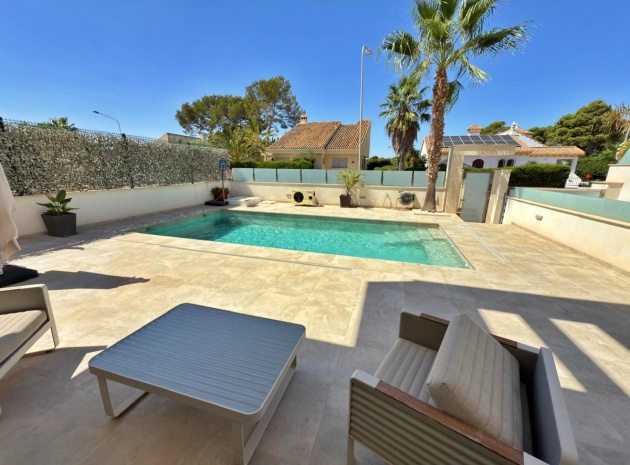 Wederverkoop - Villa - Orihuela - Villamartin