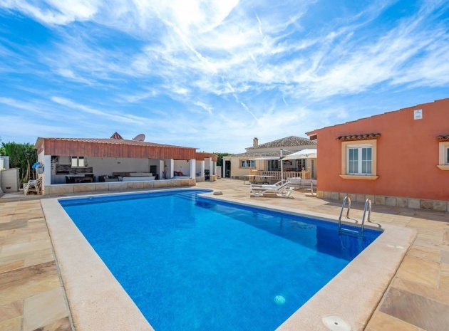 Wiederverkauf - Country Property - Almoradi - Heredades