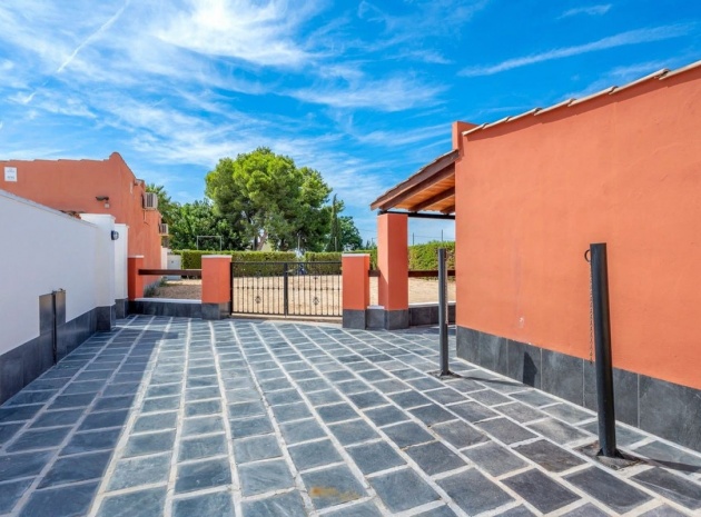 Wiederverkauf - Country Property - Almoradi - Heredades