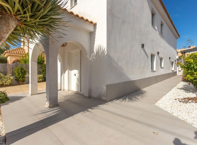 Återförsäljning - Villa - Orihuela - Los Balcones