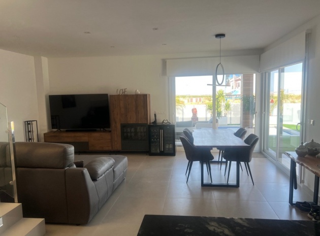Resale - Villa - Los Montesinos - Los Montesinos Centro