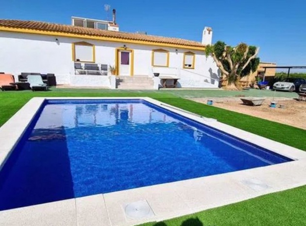 Resale - Villa - San Miguel de Salinas - San Miguel de Salinas Centro