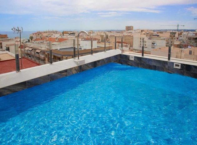 Resale - Apartment - Torrevieja - Torrevieja Centro