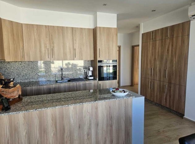 Resale - Villa - Torrevieja - Torrevieja Centro