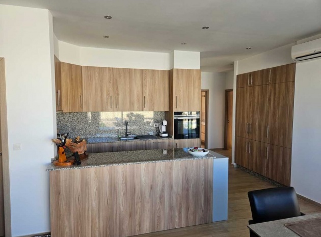 Resale - Villa - Torrevieja - Torrevieja Centro
