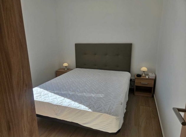 Resale - Villa - Torrevieja - Torrevieja Centro