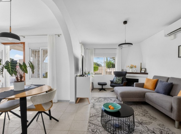 Resale - Villa - Torrevieja - Torrevieja Centro