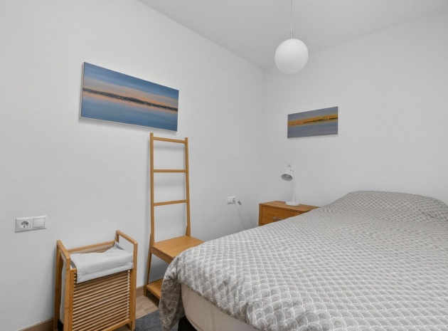 Resale - Villa - Torrevieja - Torrevieja Centro