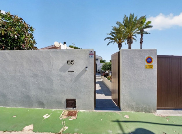 Resale - Villa - Torrevieja - Torrevieja Centro