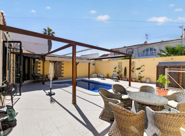 Wiederverkauf - Villa - Torrevieja - Torrevieja Centro