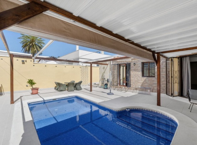 Wiederverkauf - Villa - Torrevieja - Torrevieja Centro