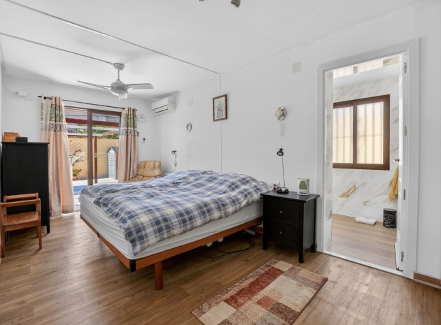 Wiederverkauf - Villa - Torrevieja - Torrevieja Centro