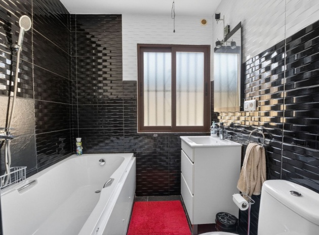 Wiederverkauf - Villa - Torrevieja - Torrevieja Centro