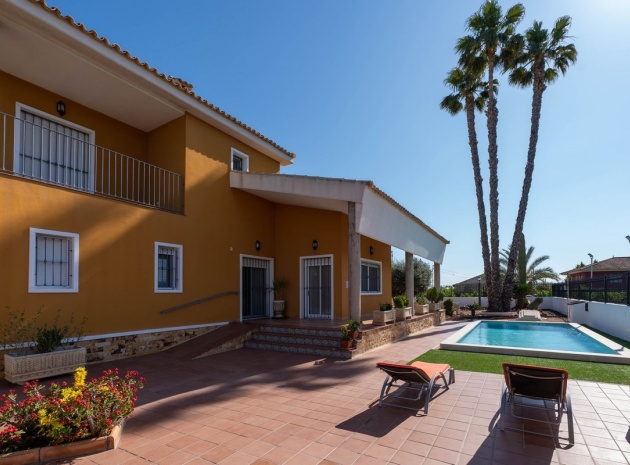 Återförsäljning - Villa - Orihuela - Orihuela Centro