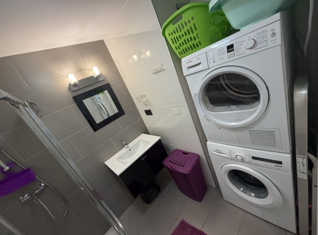 Wiederverkauf - Wohnung - Alicante - Alicante Centro