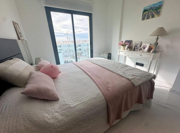 Resale - Villa - Guardamar del Segura - Urbanización El Raso
