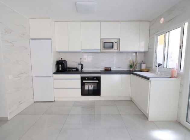 Wiederverkauf - Wohnung - Torrevieja - Torrevieja Centro