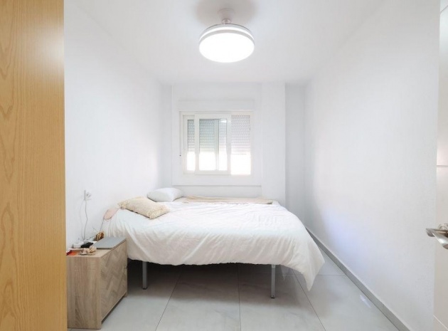 Wiederverkauf - Wohnung - Torrevieja - Torrevieja Centro