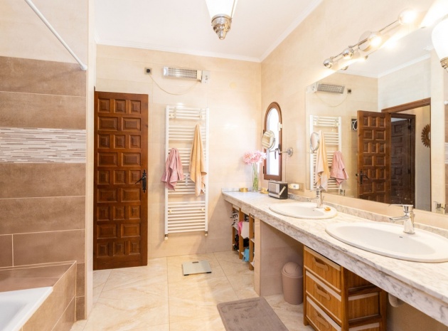 Wederverkoop - Villa - Orihuela - Villamartin