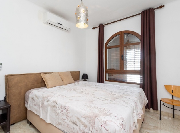 Wederverkoop - Villa - Orihuela - Villamartin