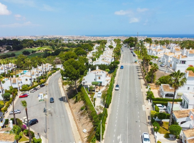 Wederverkoop - Villa - Orihuela - Villamartin
