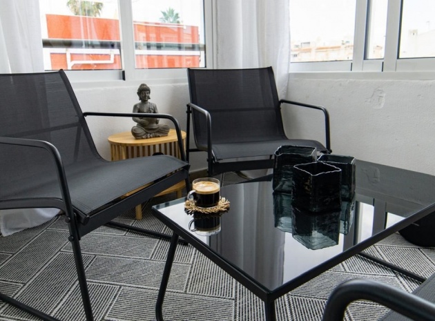 Resale - Apartment - Torrevieja - Torrevieja Centro