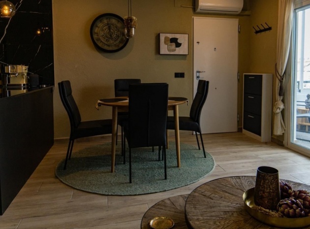 Resale - Apartment - Torrevieja - Torrevieja Centro