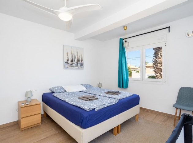 Återförsäljning - Villa - Orihuela - Playa Flamenca