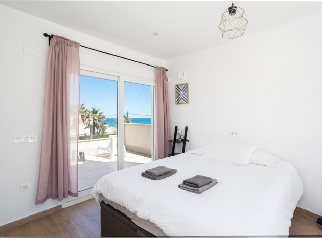 Återförsäljning - Villa - Orihuela - Playa Flamenca