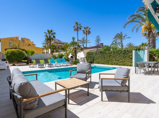 Återförsäljning - Villa - Orihuela - Playa Flamenca