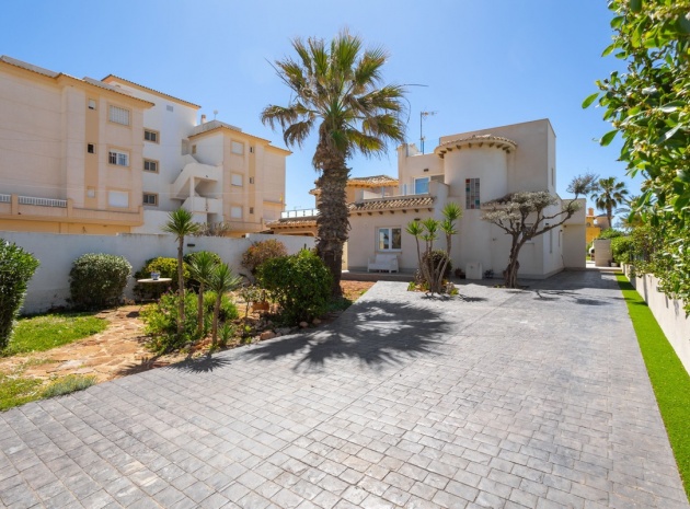 Återförsäljning - Villa - Orihuela - Playa Flamenca