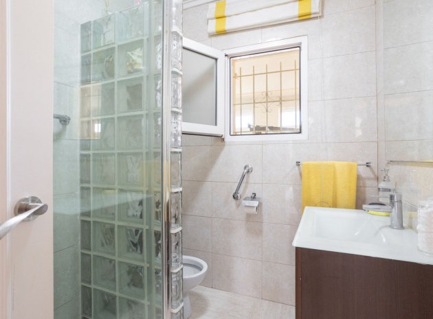 Wederverkoop - Villa - Orihuela - Villamartin