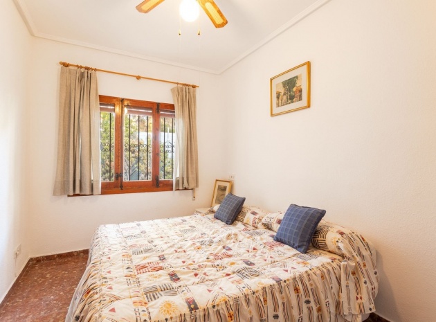 Wiederverkauf - Villa - Orihuela - Campoamor