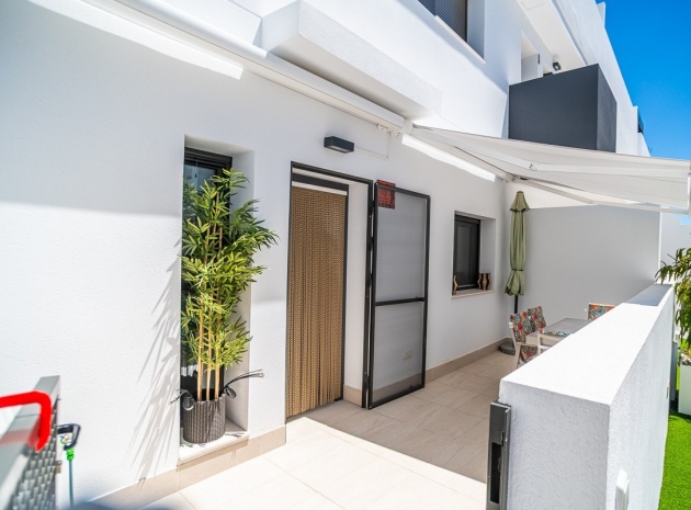 Resale - Apartment - Torrevieja - Torrevieja Centro