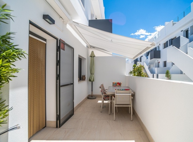 Resale - Apartment - Torrevieja - Torrevieja Centro