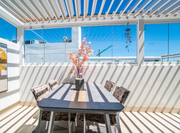 Resale - Apartment - Torrevieja - Torrevieja Centro