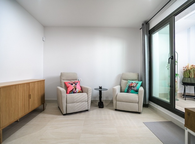 Resale - Apartment - Torrevieja - Torrevieja Centro