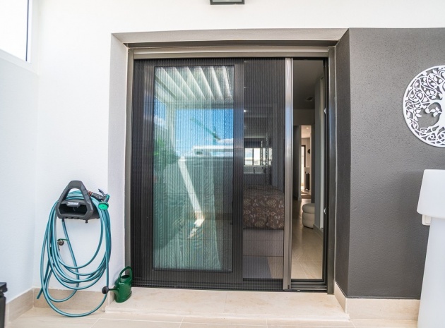 Resale - Apartment - Torrevieja - Torrevieja Centro
