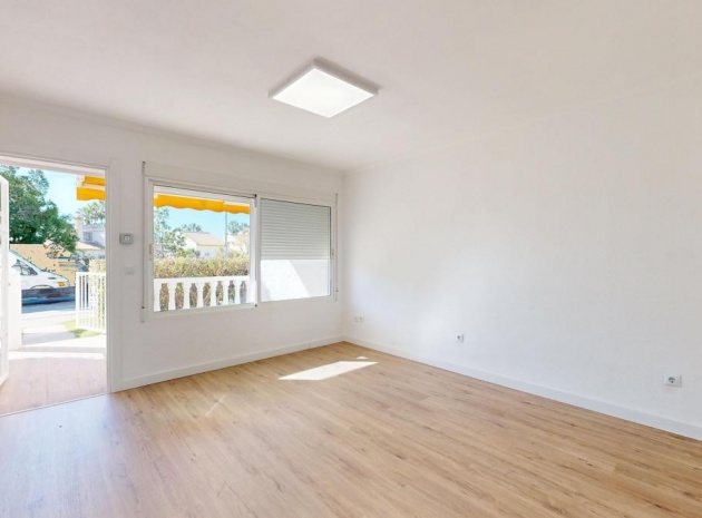 Wiederverkauf - Wohnung - Villamartin