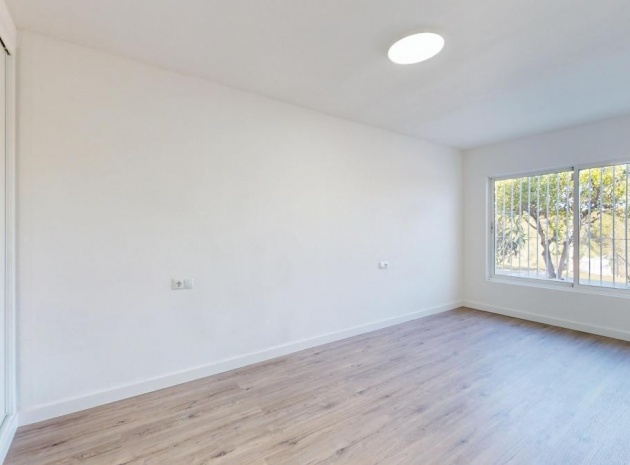 Wiederverkauf - Wohnung - Villamartin