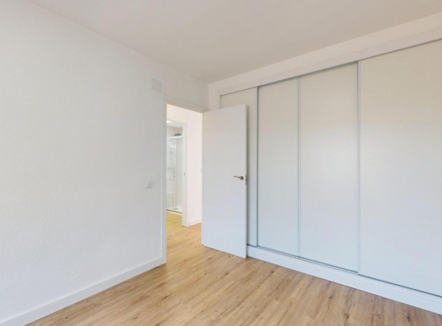 Wiederverkauf - Wohnung - Villamartin