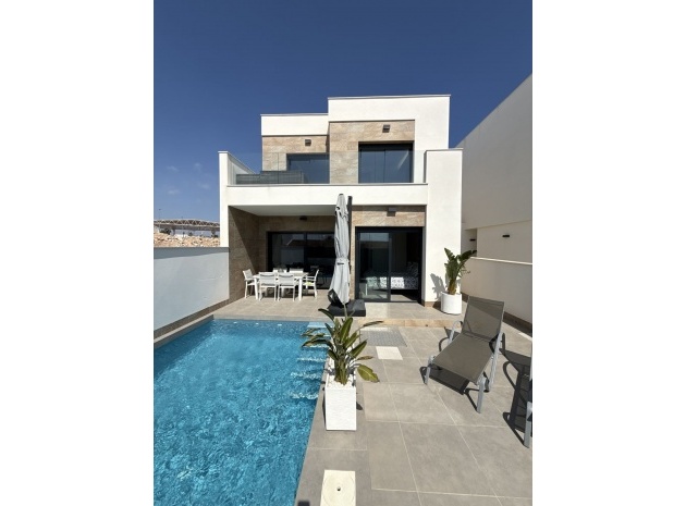 Återförsäljning - Villa - Los Montesinos - Los Montesinos Centro