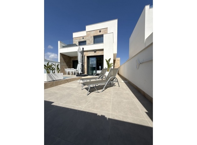 Återförsäljning - Villa - Los Montesinos - Los Montesinos Centro
