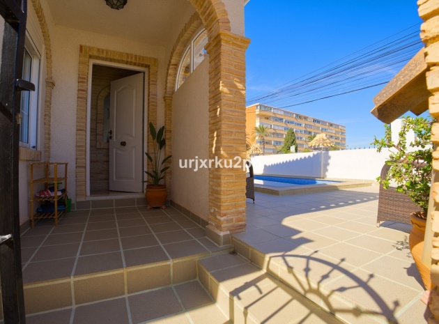 Wiederverkauf - Villa - Torrevieja - Torrevieja Centro