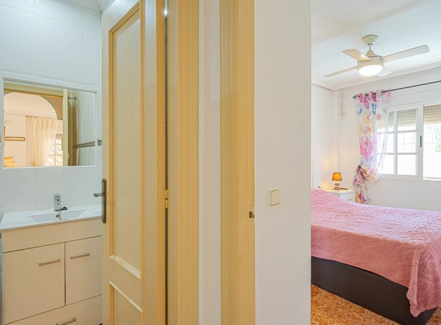 Resale - Villa - Punta Prima