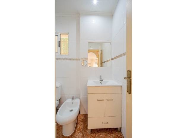 Resale - Villa - Punta Prima