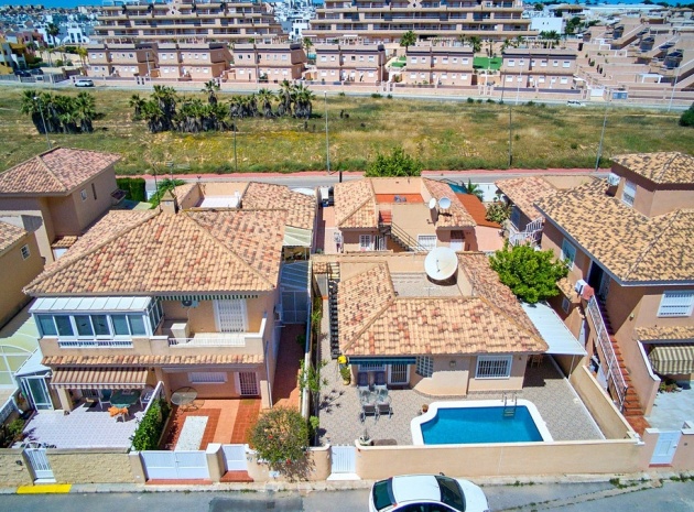 Resale - Villa - Punta Prima