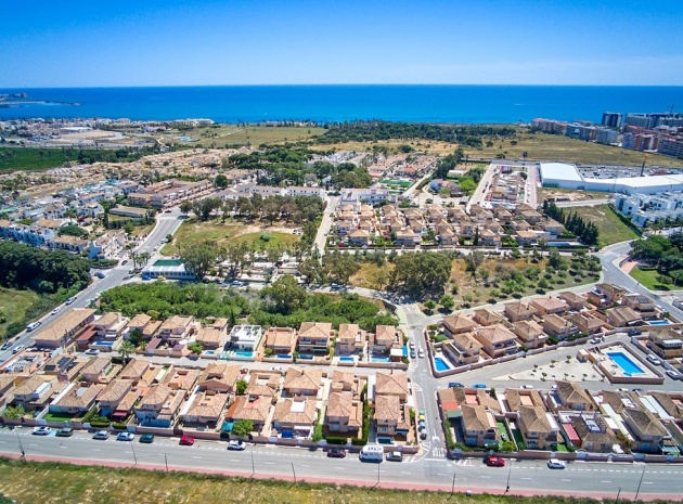 Resale - Villa - Punta Prima