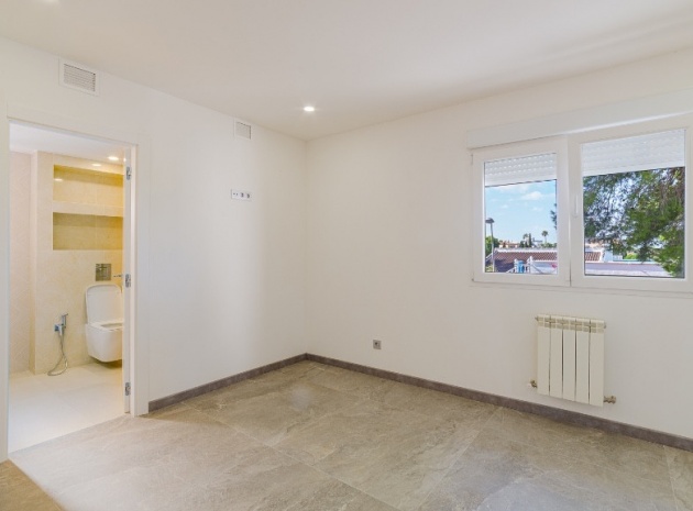 Återförsäljning - Villa - Orihuela - Los Balcones